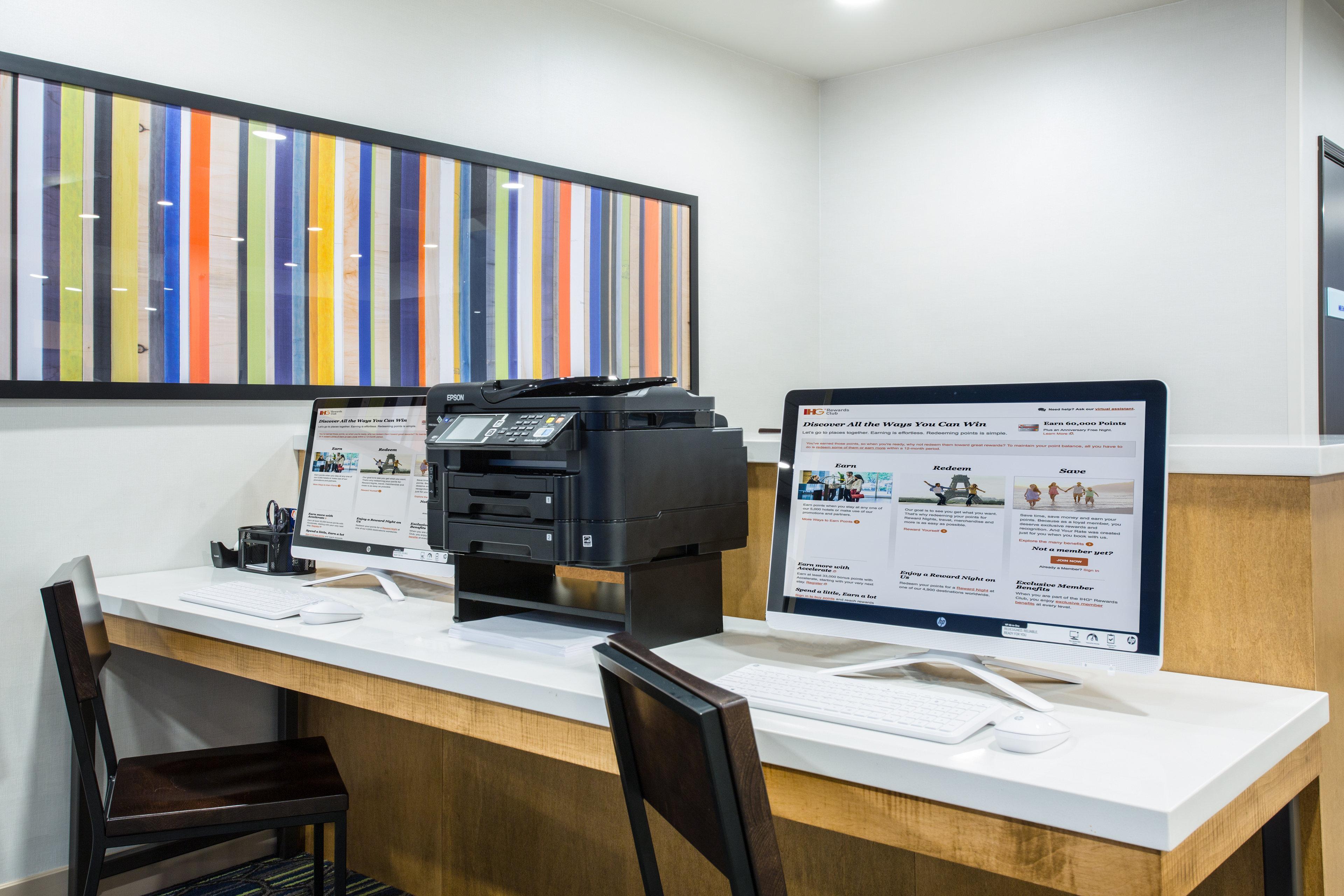 Holiday Inn Express & Suites - Rapid City - Rushmore South By Ihg Εξωτερικό φωτογραφία